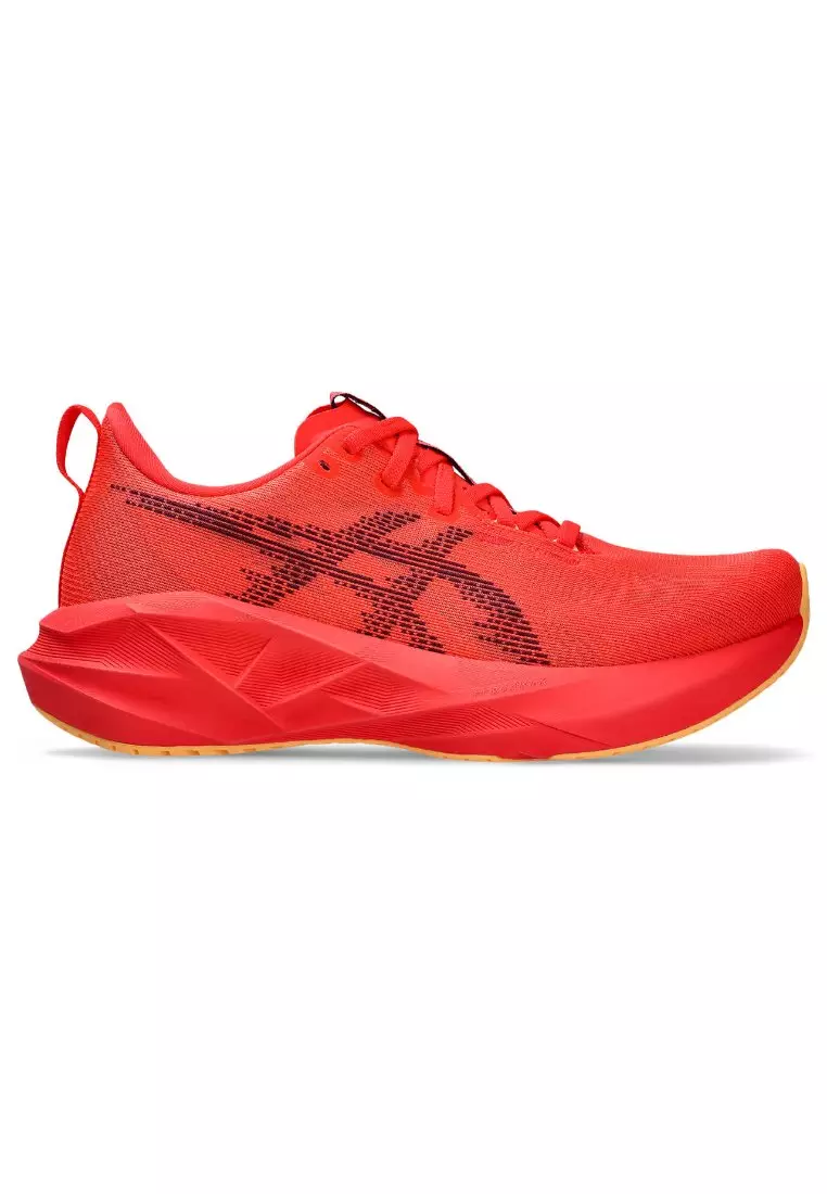 Women NOVABLAST 5 Running Shoes