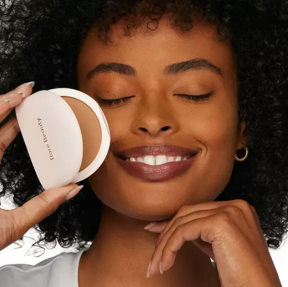 Rare Beauty True To Myself Tinted Pressed Finishing Powder - Golden Tan