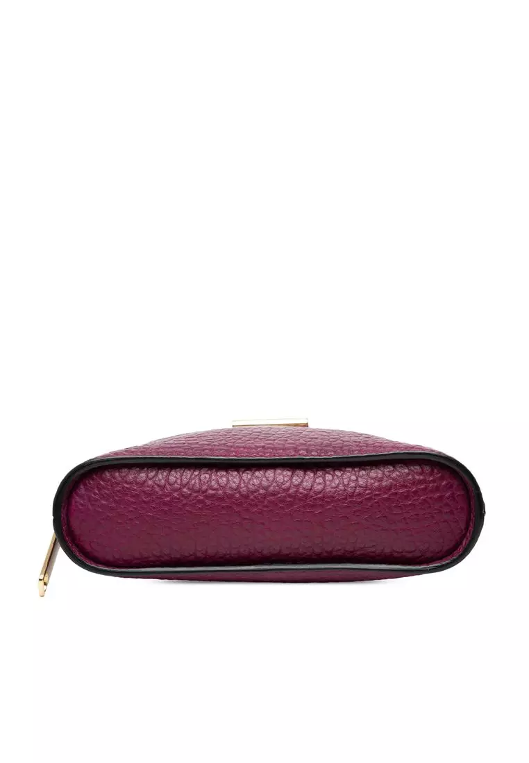 Pre-Loved Burberry Leather Harrogate Crossbody