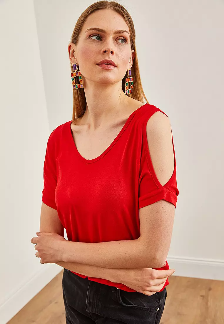 Women's Red V-neck Shoulder Low-cut Knitted Viscose Blouse BLZ-19002291