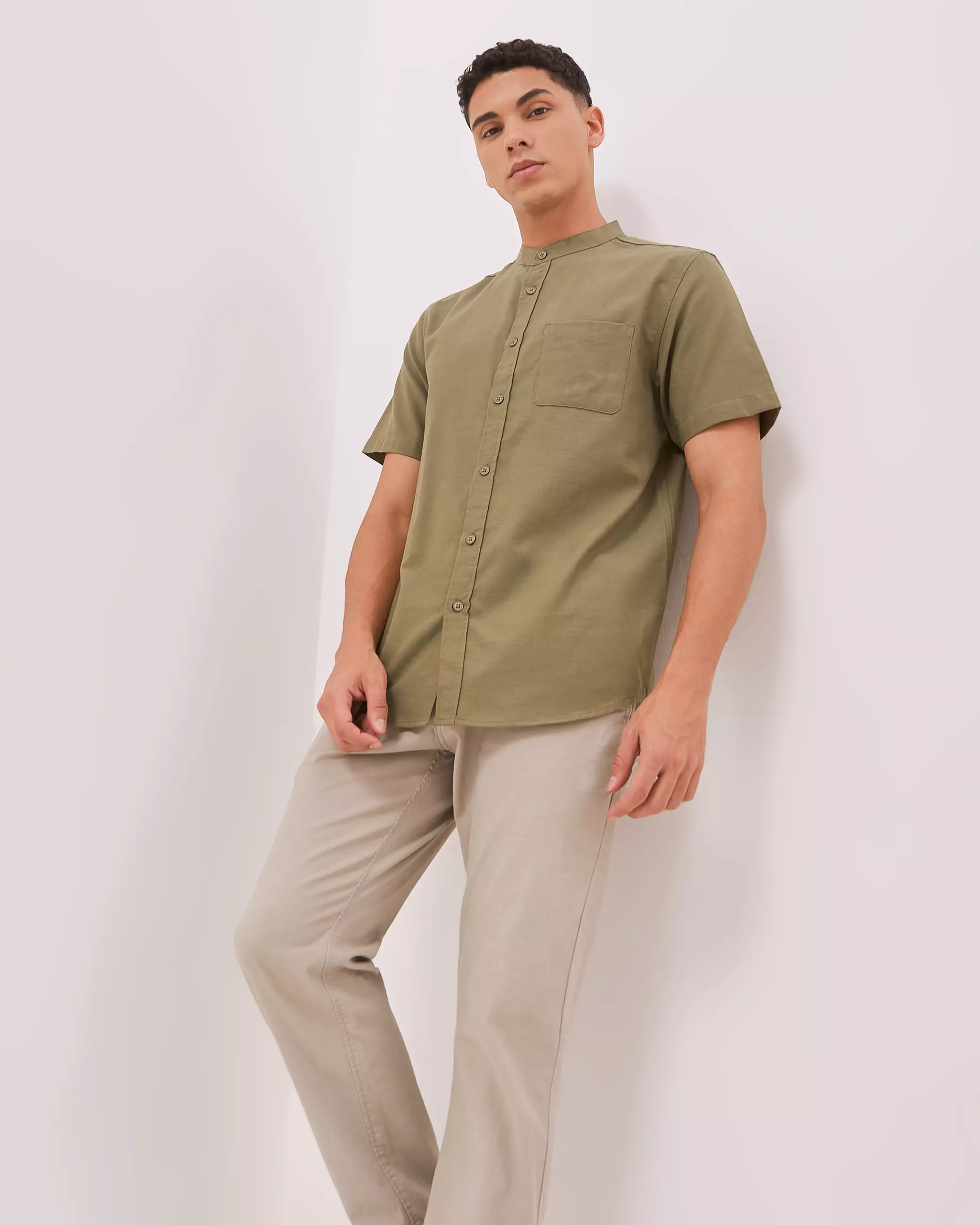 AMK Kemeja Shanghai Pria Lengan Pendek SHG Laurel Ss Olive