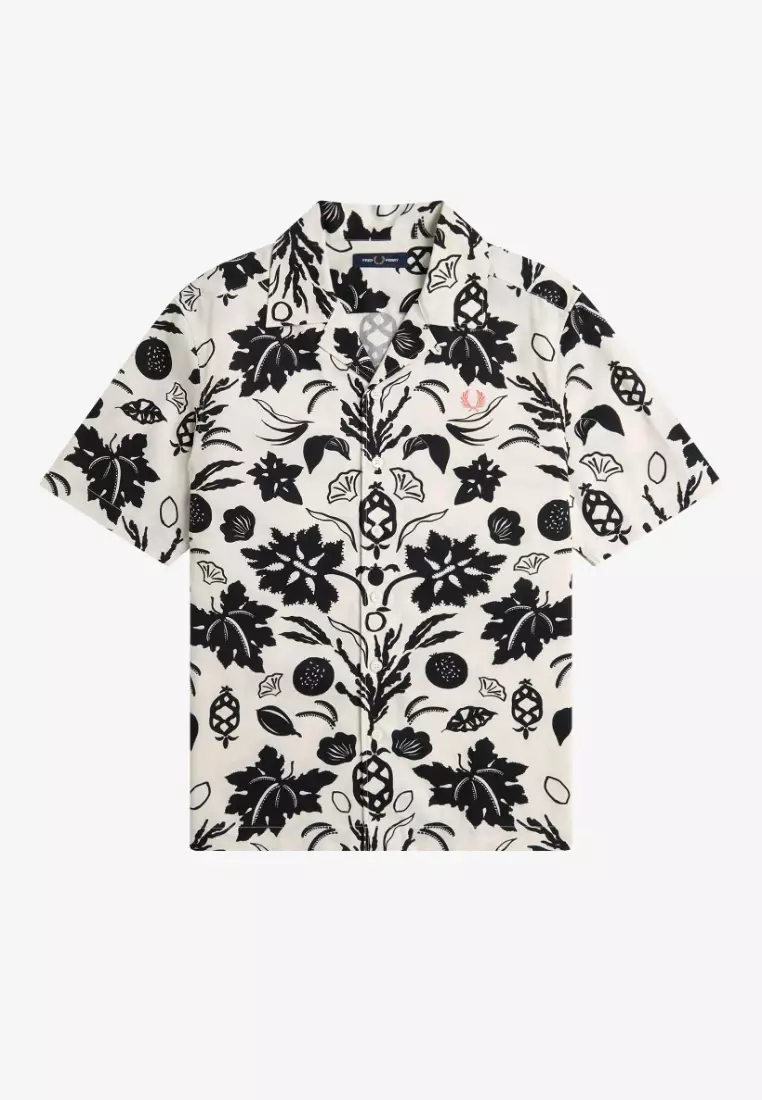 Fred Perry M9900 Botanical Print Revere Collar (Light Ecru)