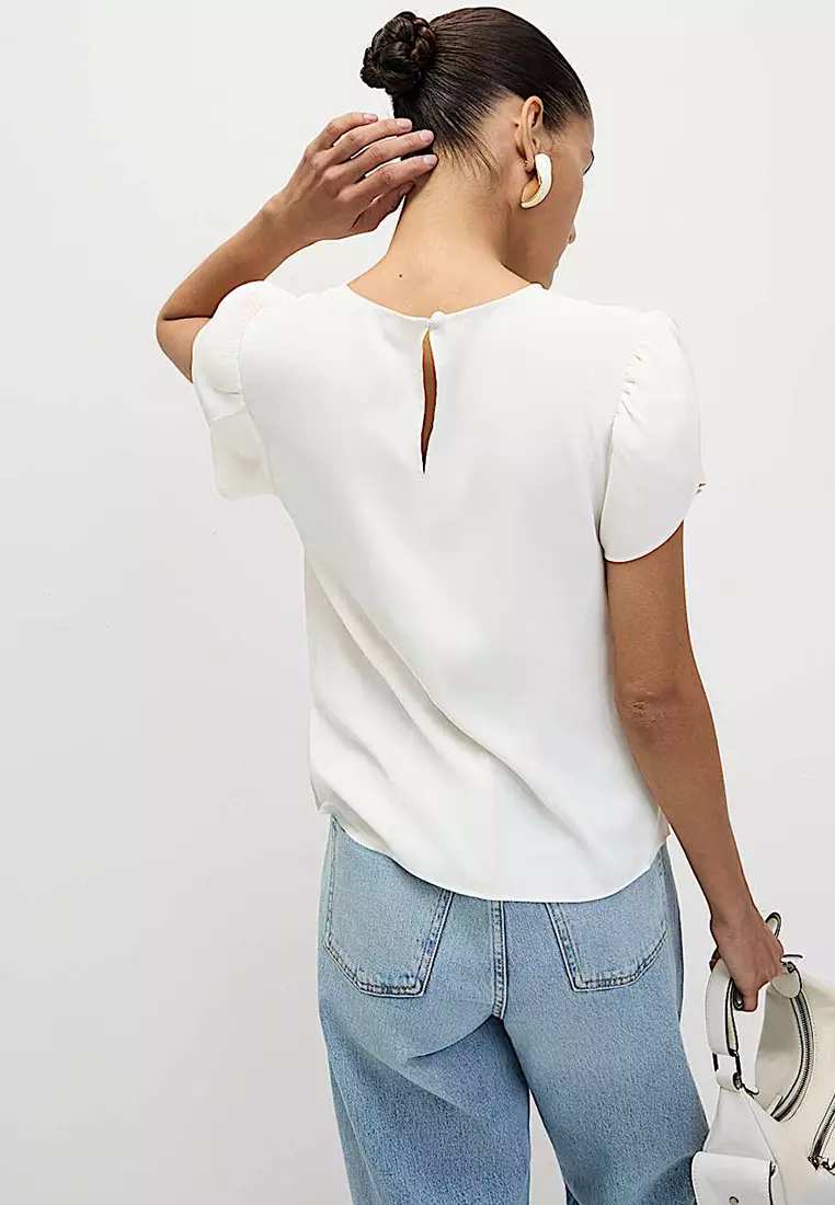 Puff Sleeve Top