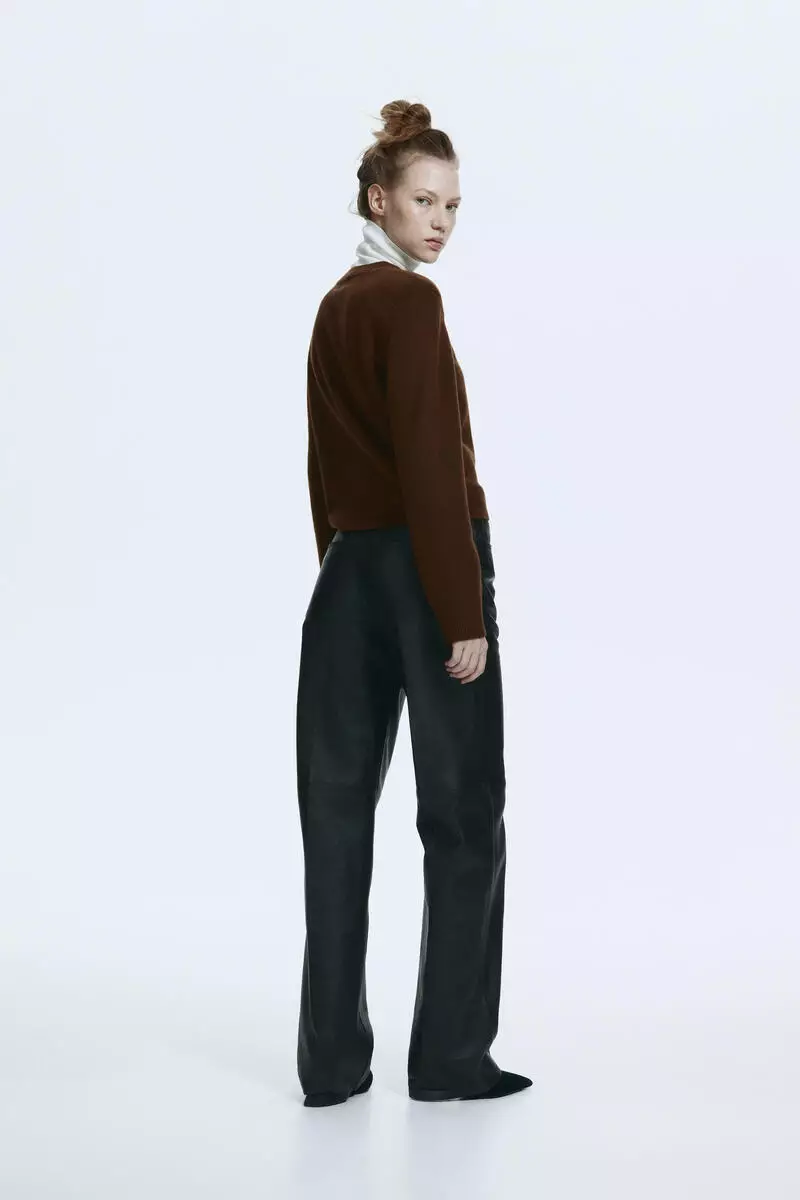 Shoulder-pad jumper