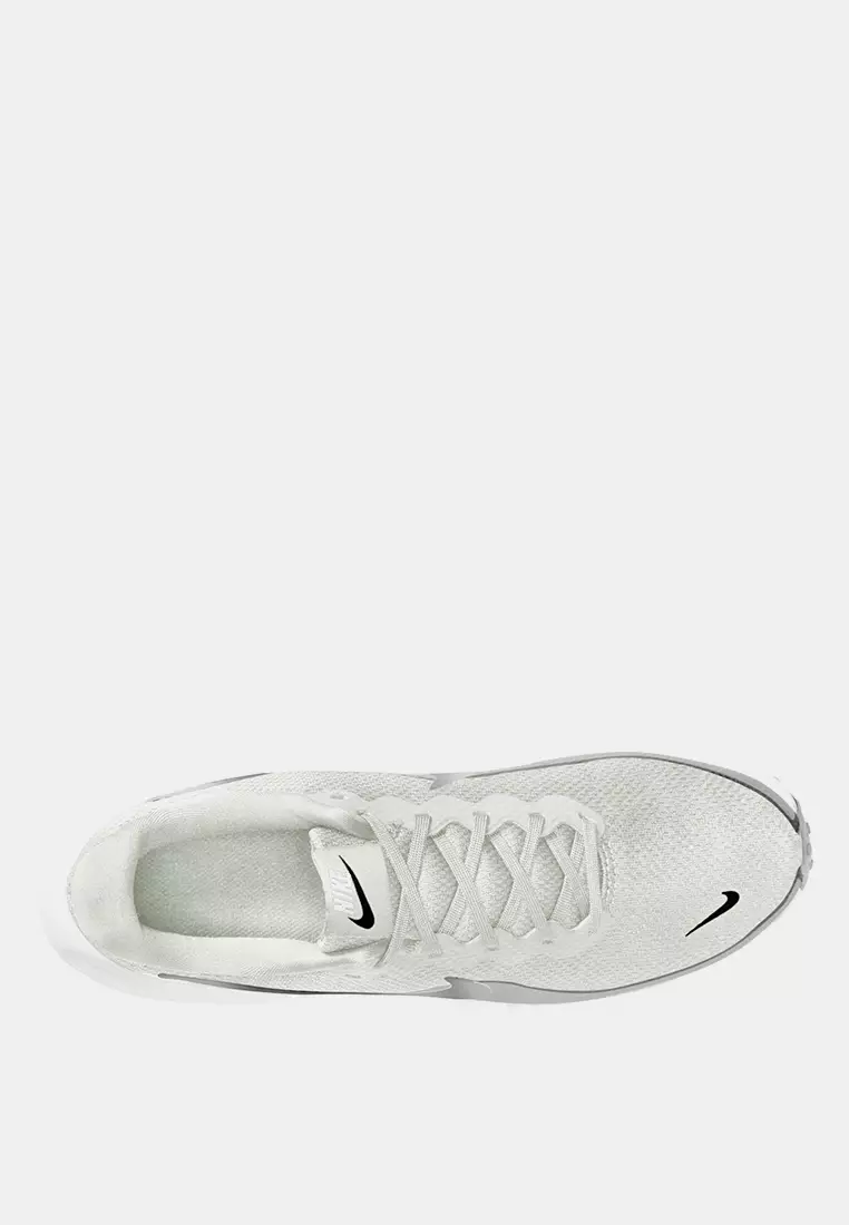 Revolution 8 Road Running Shoes