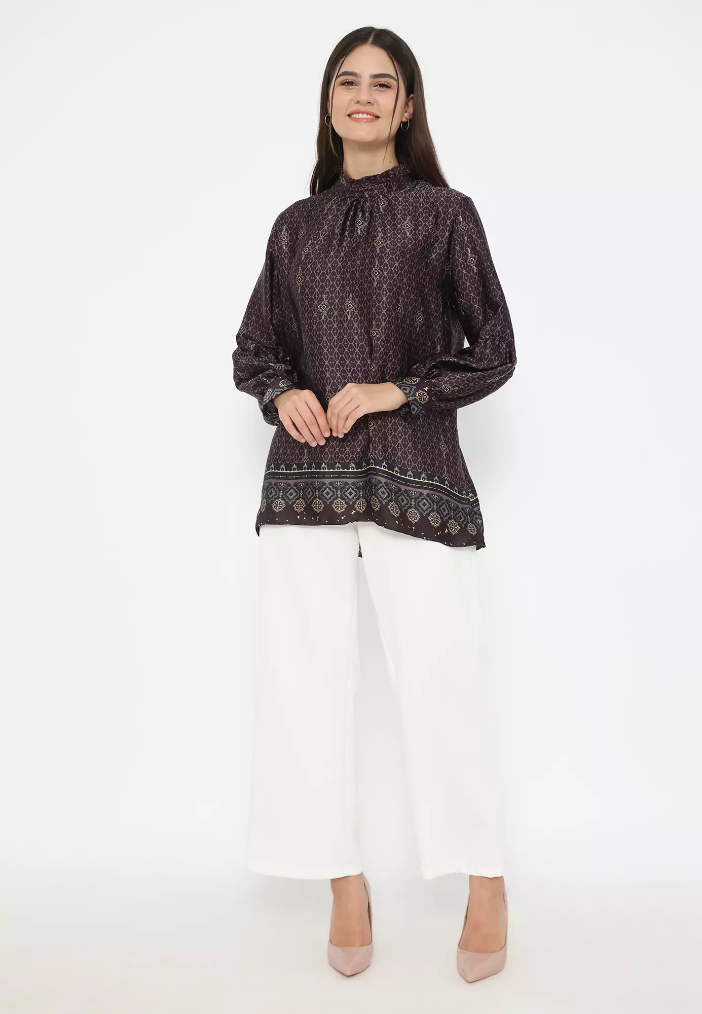 Ruffle Blouse Printed With Puff Sleeve In Deep Purple By Brilliant Girl Warna UNGU