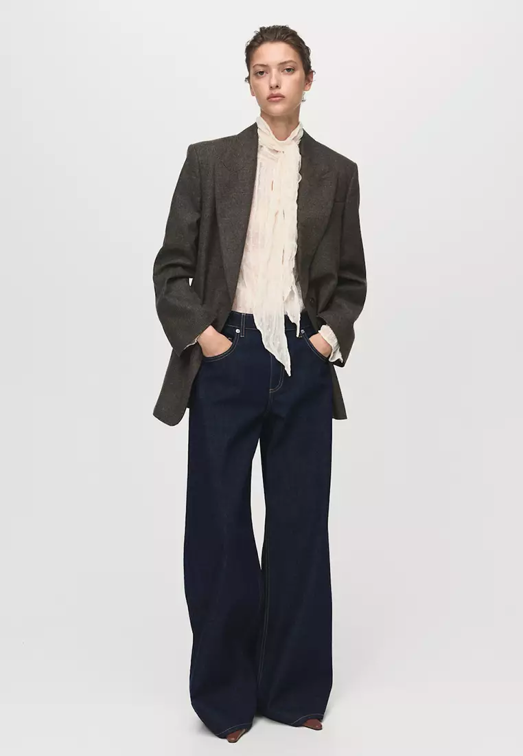 Low-Rise Wide-Leg Jeans