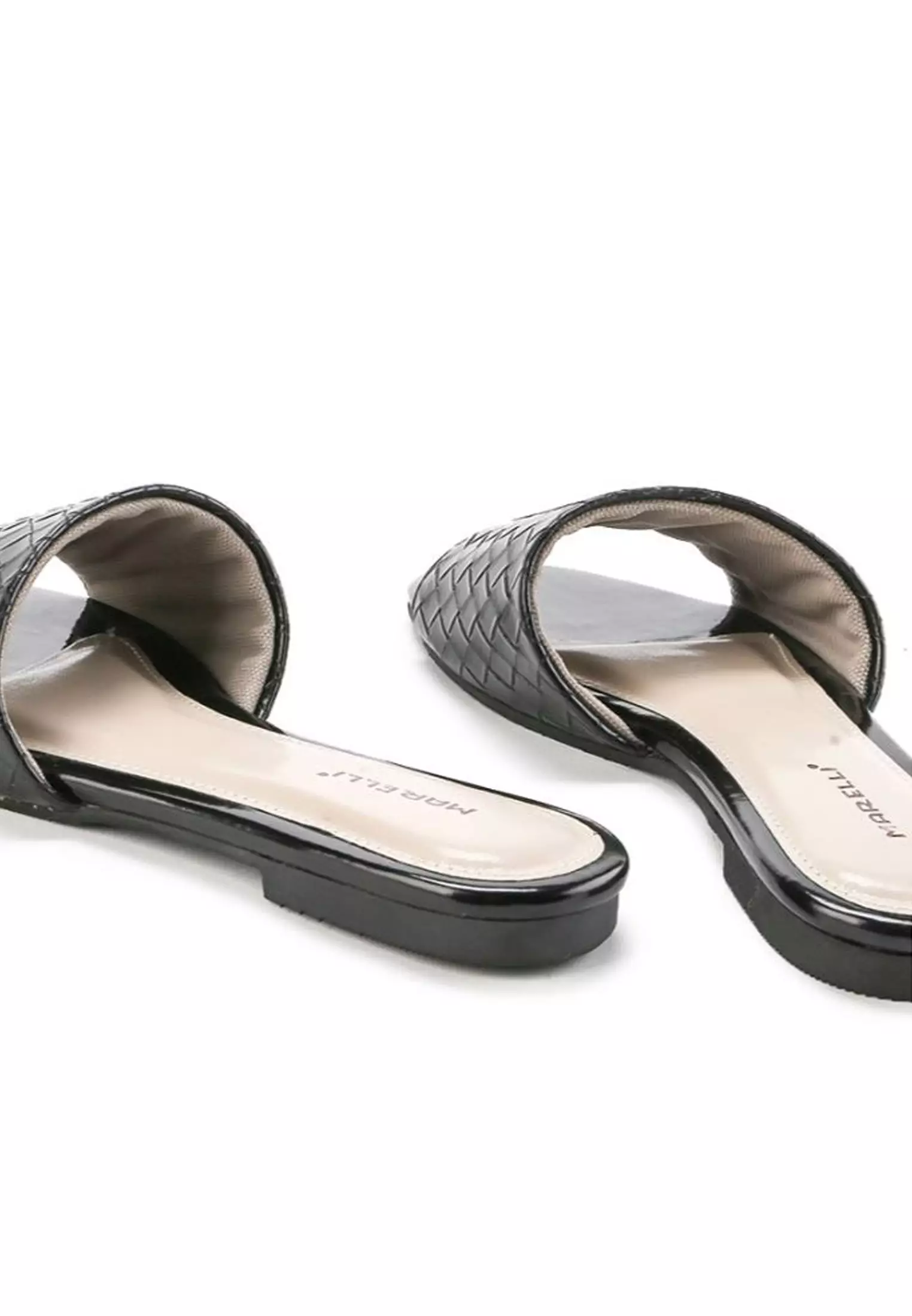 Kagura Sandal wanita Flat Slip On - Black