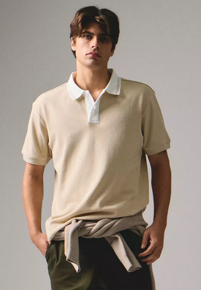 Regular Fit Polo Shirt With Contrast Placket & Collar In Honeycomb Pique