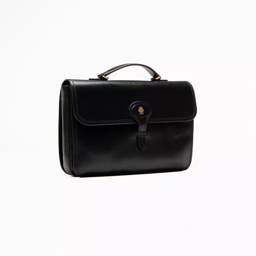 Beckett SFT Briefcase in Leather - Black