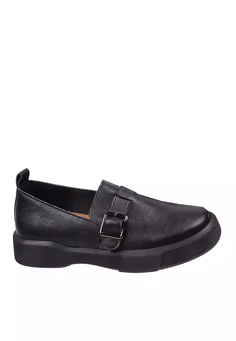 Discount on Twenty Eight Shoes  shoes - SKU: VANSA Vintage Cow Leather Buckle Loafers VSW-F2132