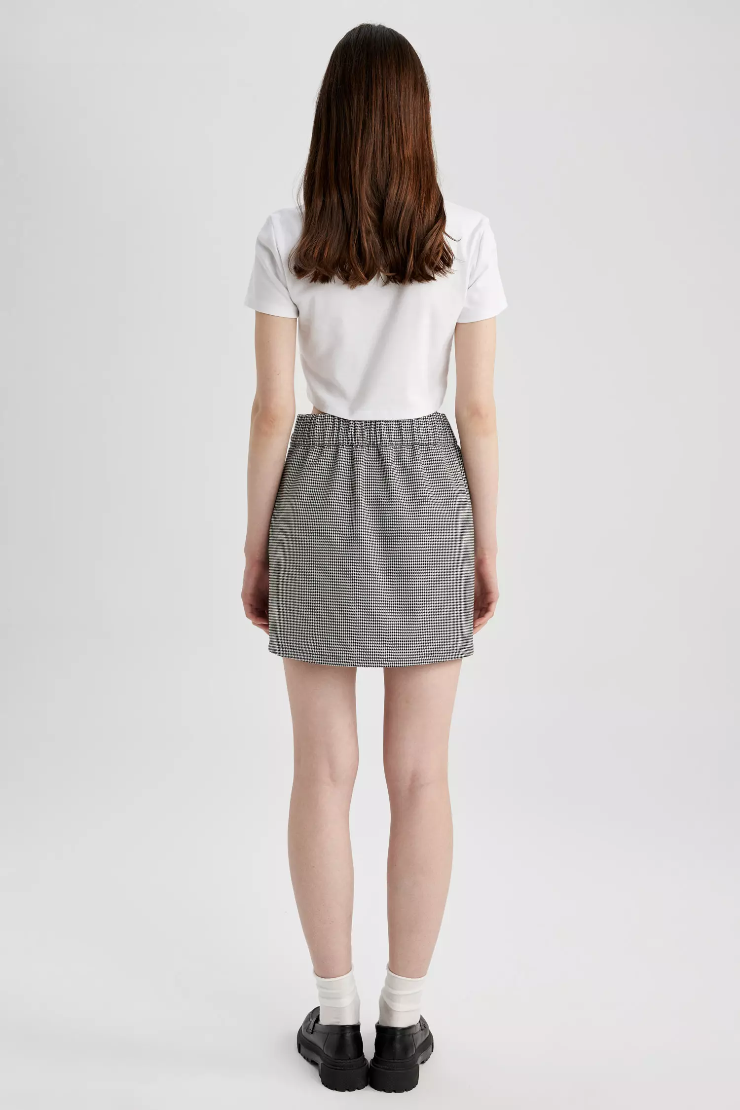Buy DeFacto Woven Plaid Mini Skirt 2023 Online | ZALORA Singapore