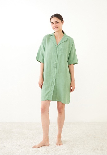 LC WAIKIKI green Shirt Collar Straight Short Sleeve Cotton Women's Nightgown 2DF08AACFBBD4DGS_1