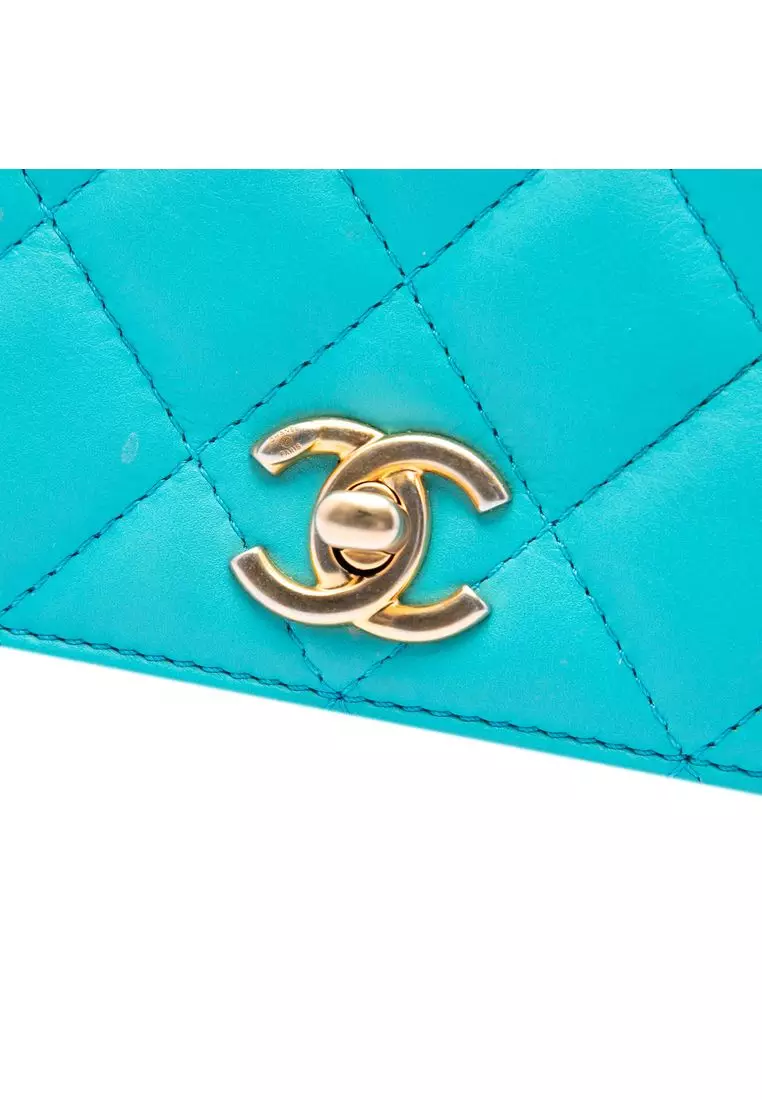 Pre-Loved Chanel Small Quilted Calfskin Everyday Chic Flap