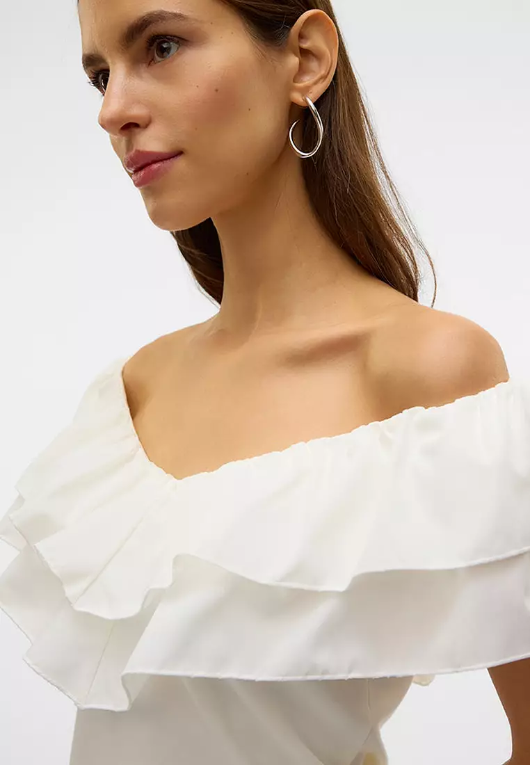 Sleeveless Frill Top