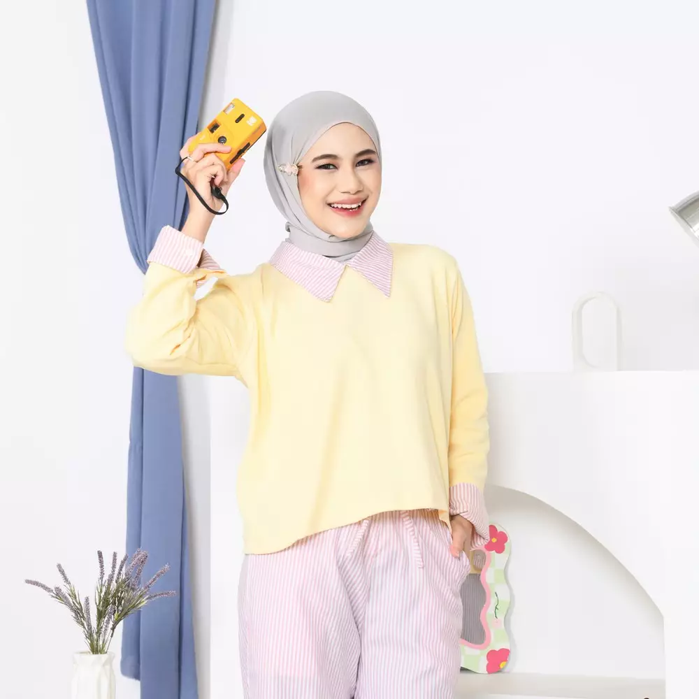 Sisi Knit Blouse - Soft Yellow M19833 R59S3