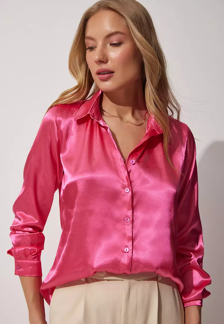 Slightly Flowing Satin Shirt
