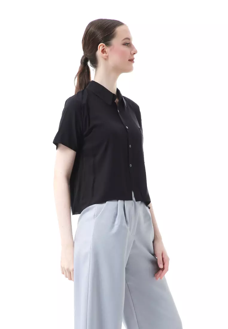 Melinda Kemeja Crop Top Atasan Wanita Motif Polos Relaxed Fit - Hitam