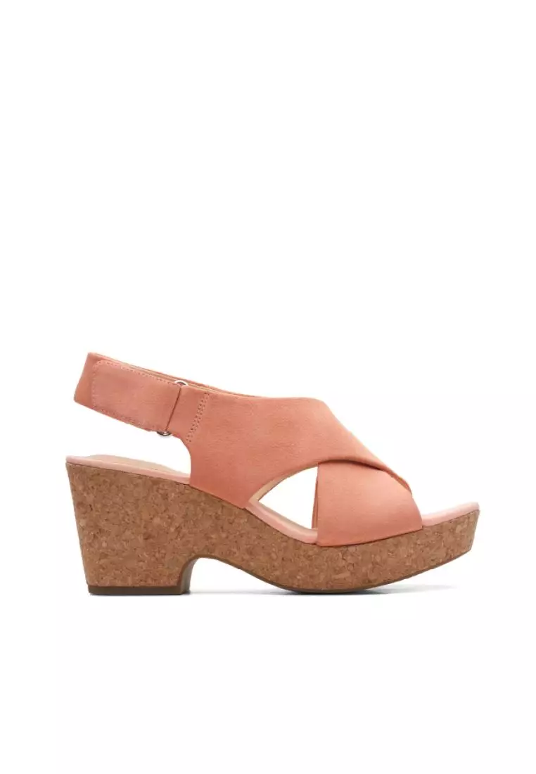 Clarks maritsa sales lara platform sandal