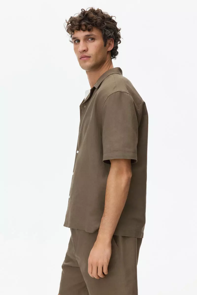 Relaxed Fit Linen-blend resort shirt