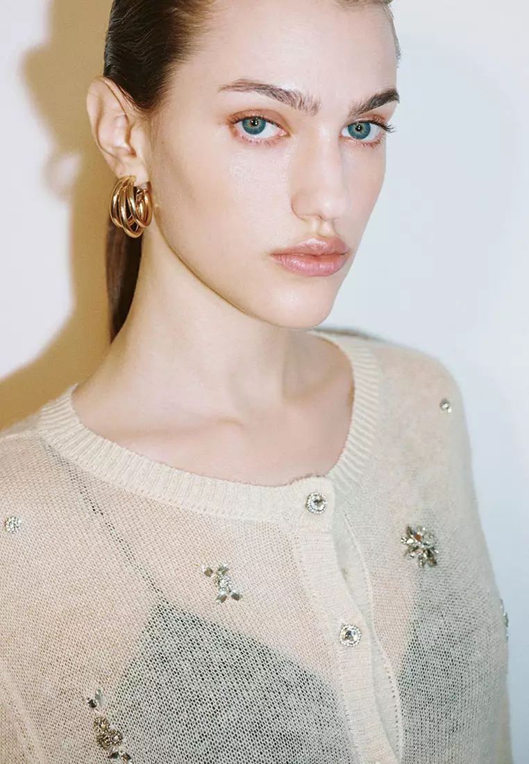 UR春季新款女装摩登魅力烫钻饰圆领针织开衫UWG950024