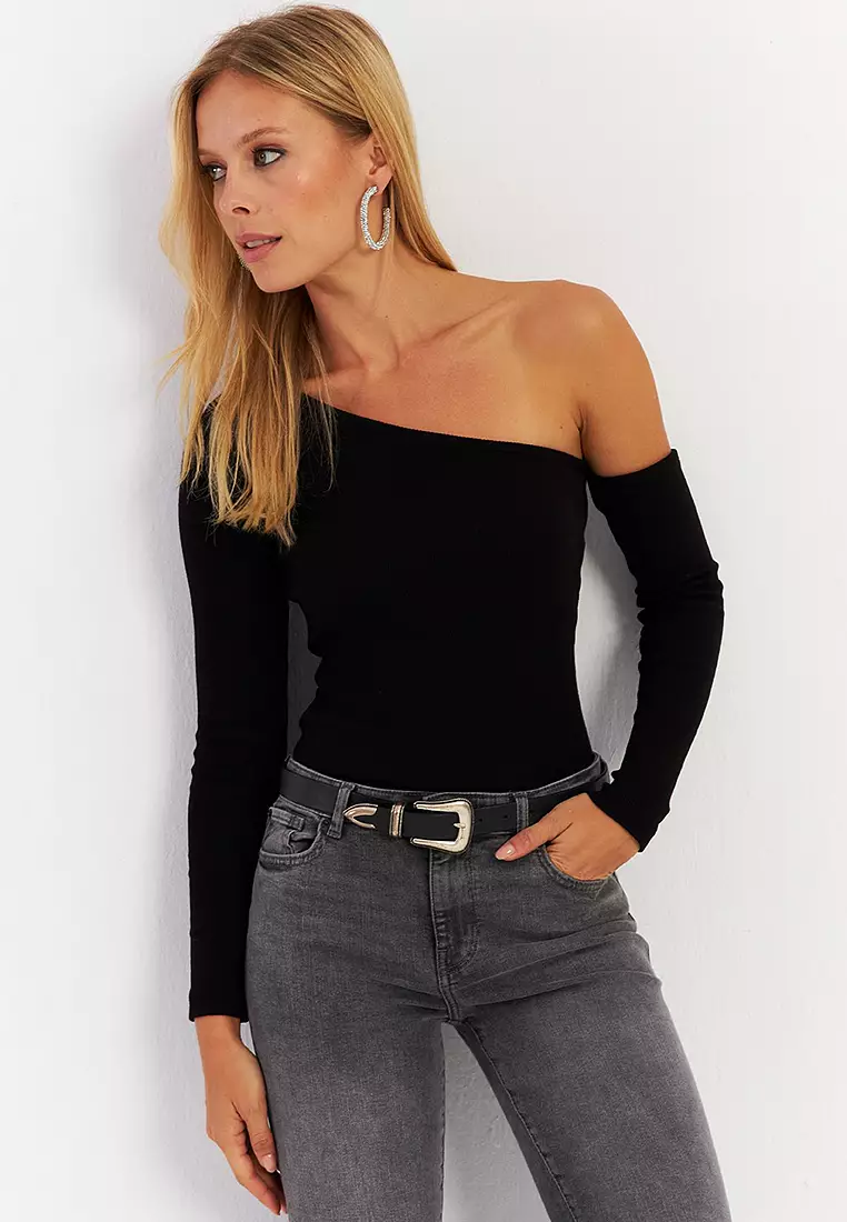 Asymmetric Sleeve Camisole Blouse