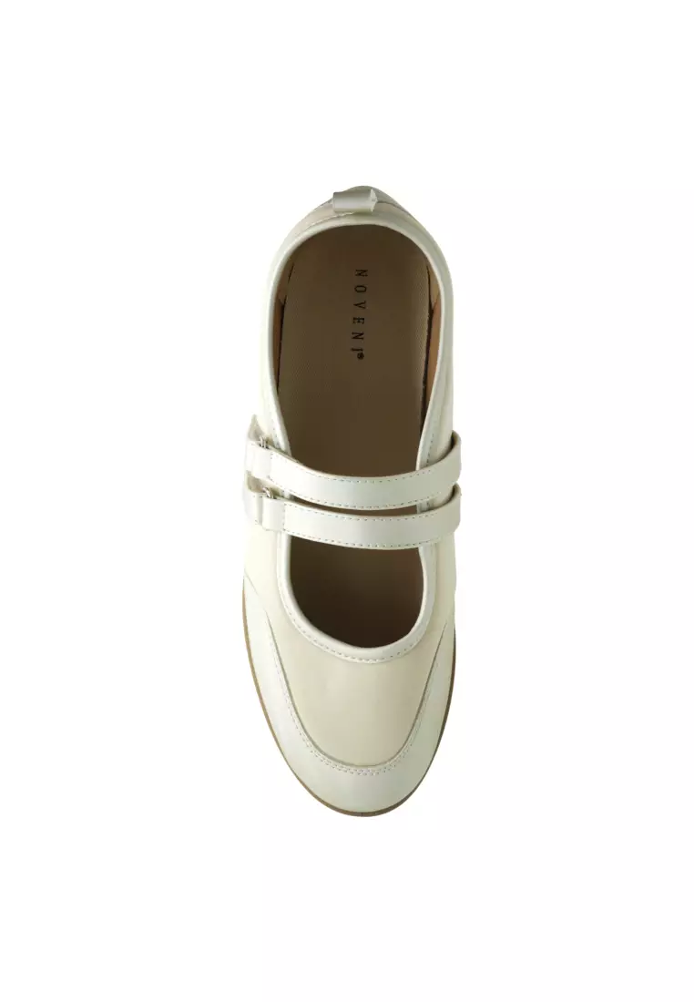 Women Slip On Lifestyle Sneakers - 260160401