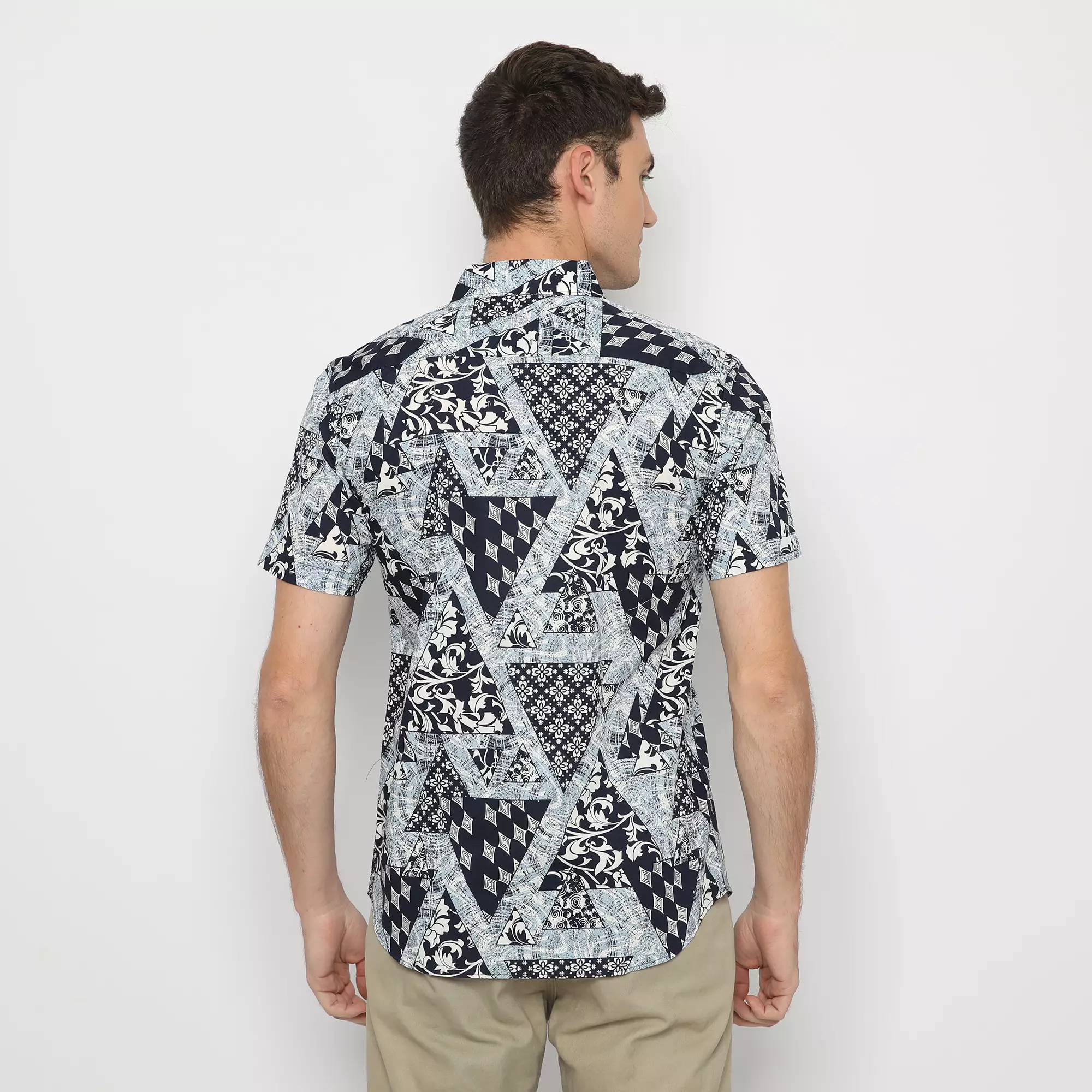 Platini Kemeja Batik Pria Lengan Pendek Katun Navy Biru 73171