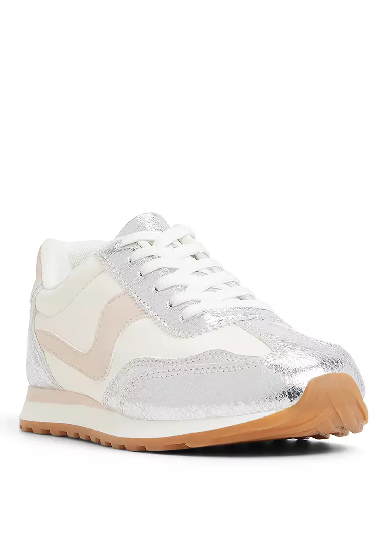 Corrie Sneakers
