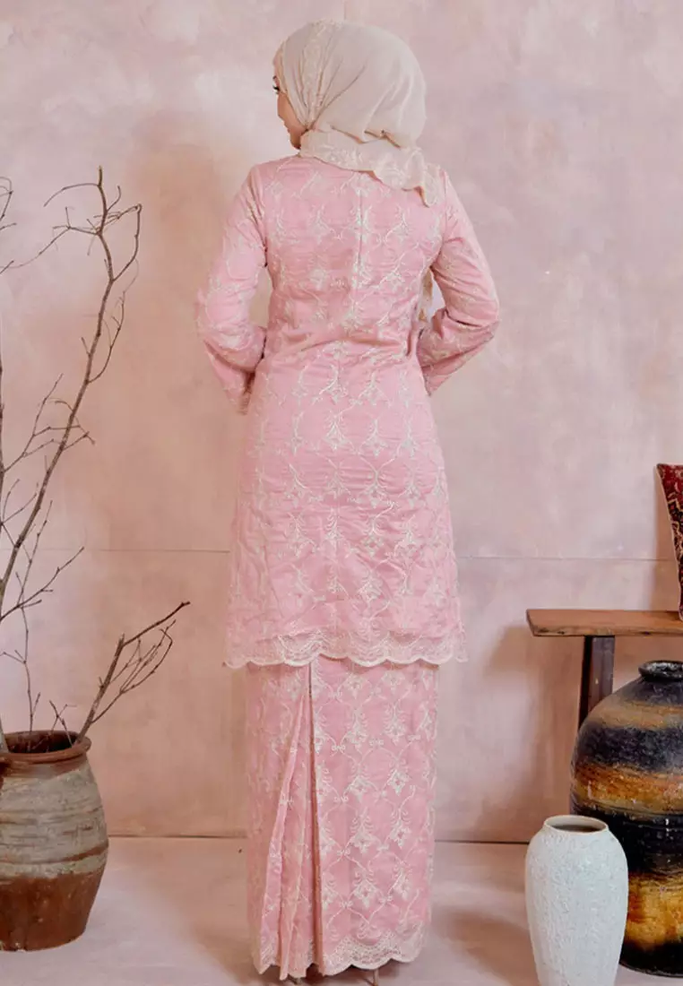 Permata Luxe Embroidery Long Kebaya with Kipas Belakang Skirt