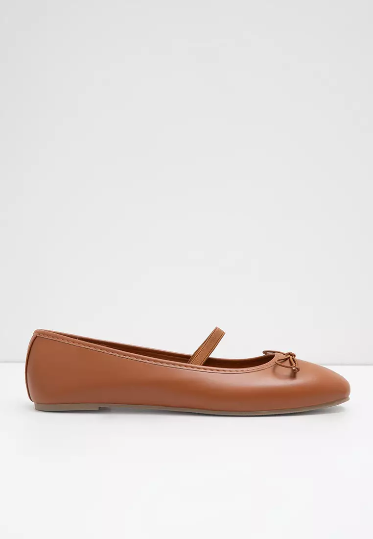 Sofia Maika Mary Jane Flat Brown
