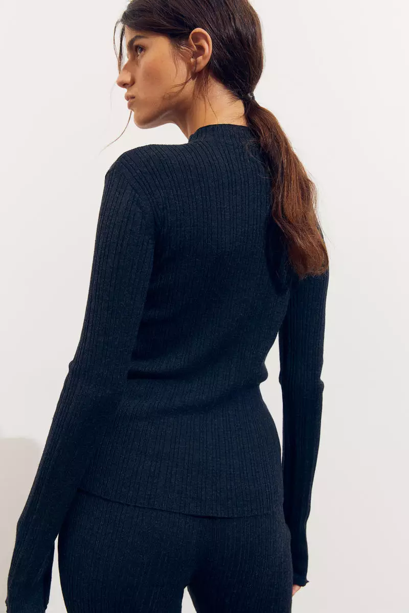 Rib-knit flared trousers