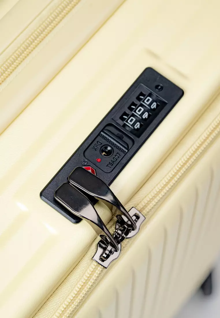 Alpha 4pcs Set 16,20, 24, 28"  Hard Case Luggage in Butter