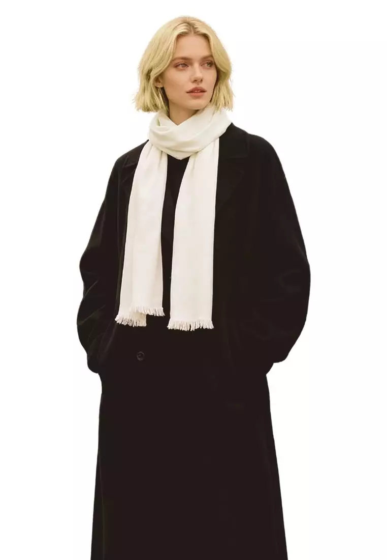 GG Logo Wool Silk Scarf in White 165904 3G646