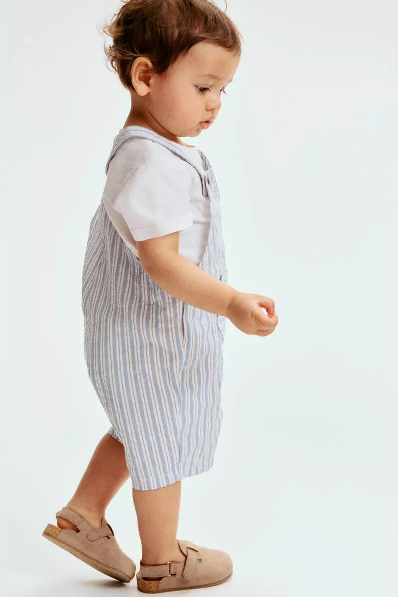 2-piece dungaree shorts and T-shirt set