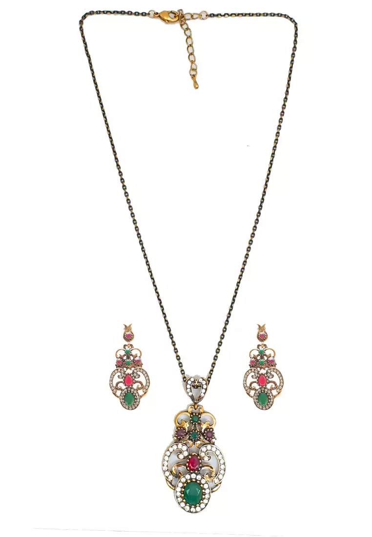 Maknaya Necklace Set Emerald