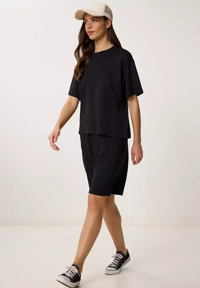 Women's Black Bermuda Shorts T-Shirt Set By00059