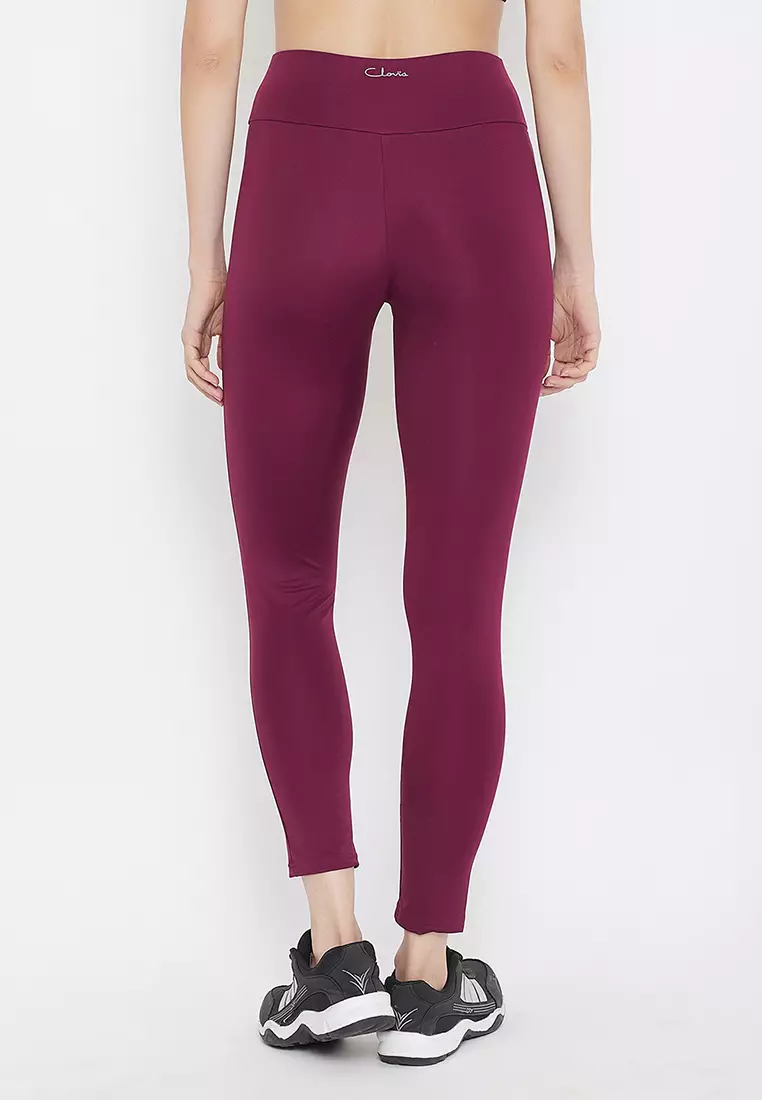 Clovia Snug Fit Active High-Waist Ankle-Length Tights in Burgundy