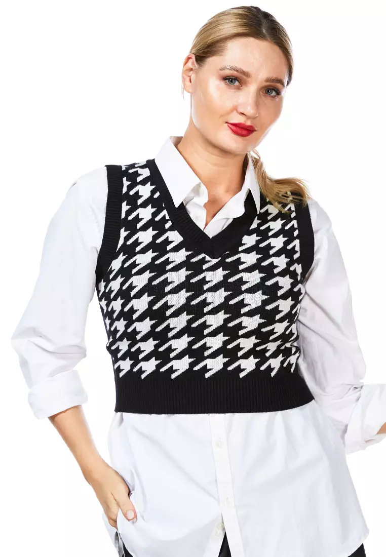 Ladies knitted vest clearance