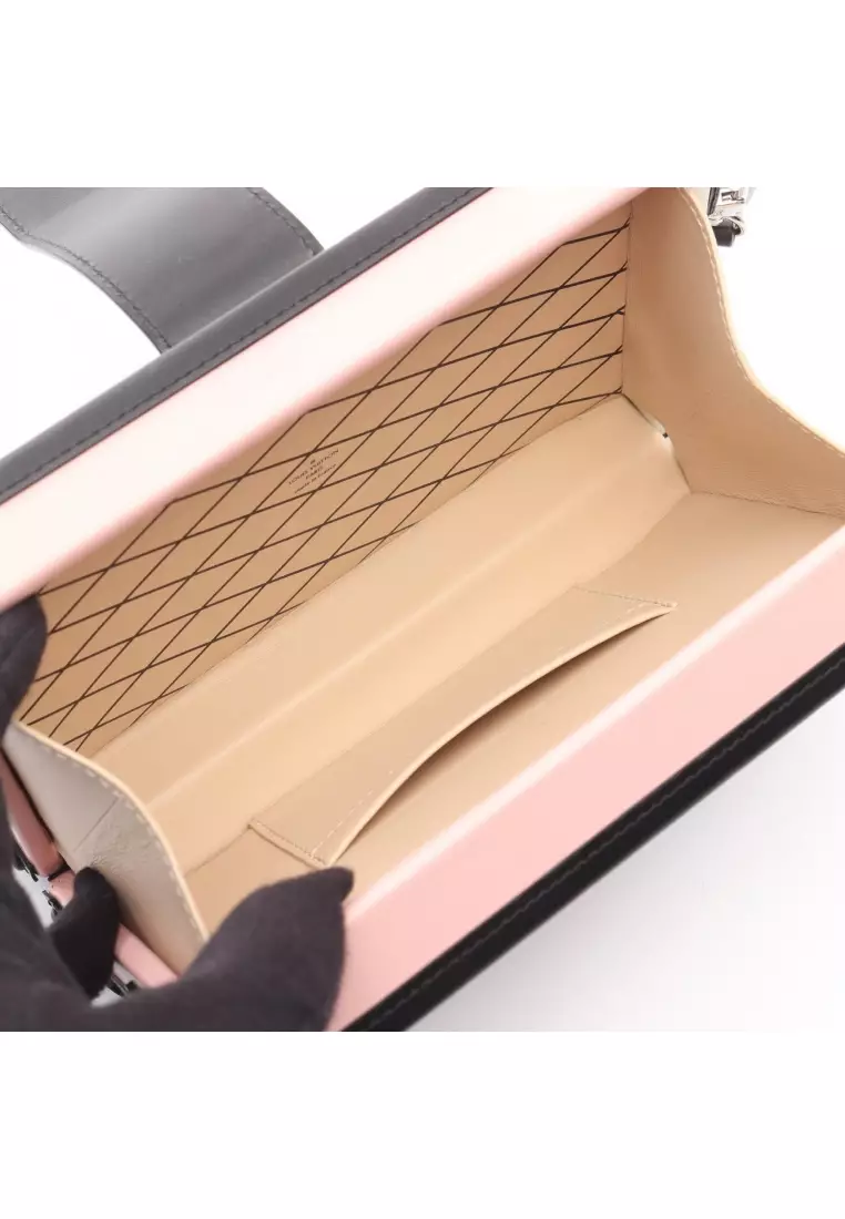 Pre-Loved Louis Vuitton Petite Malle Shoulder bag leather pink multicolor