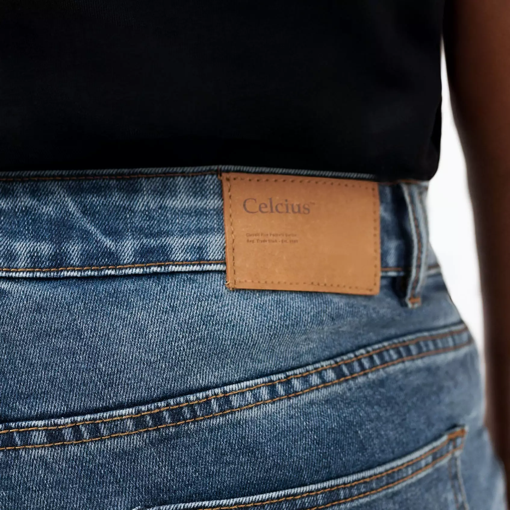 CELCIUS Celana Denim Straight Fit I31000401C Dark Blue