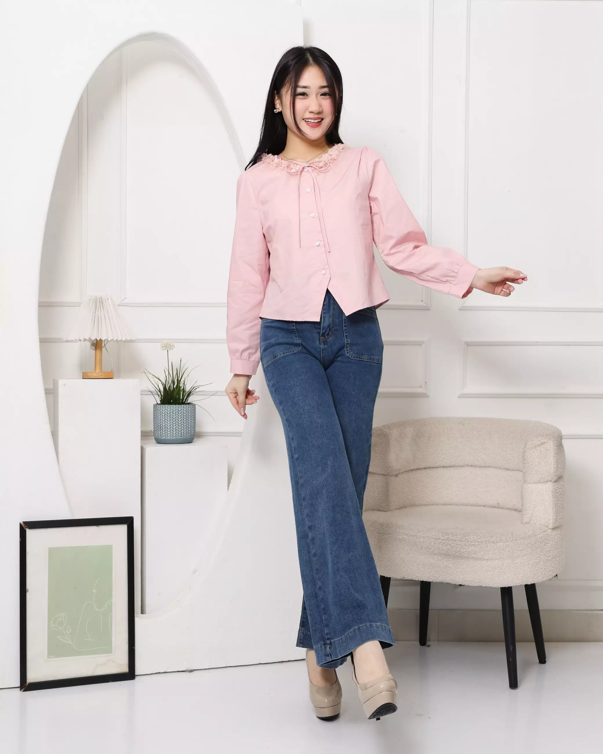 Gyuri Blouse Flower Button in Pink