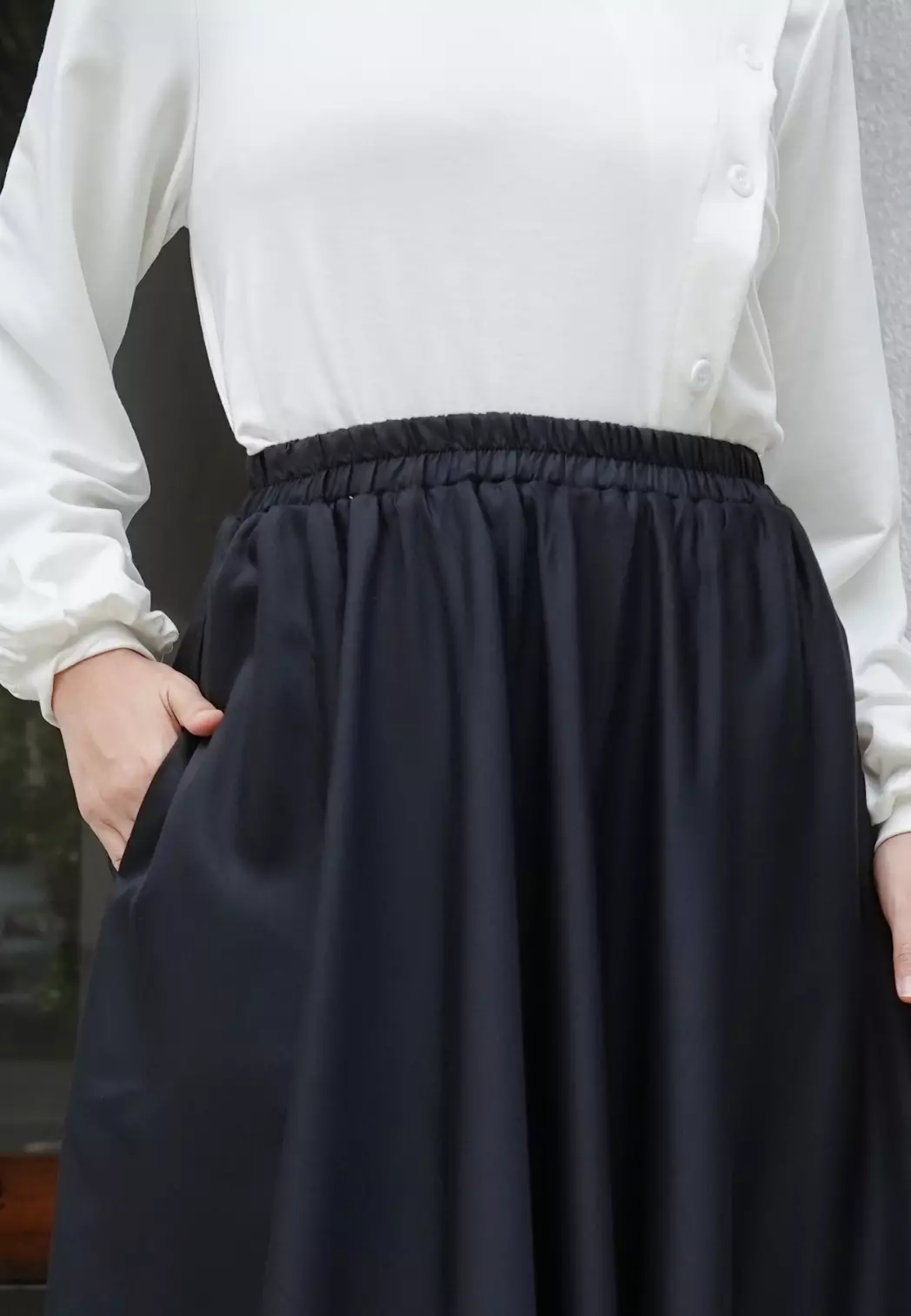 Orin Balloon Skirt - Black