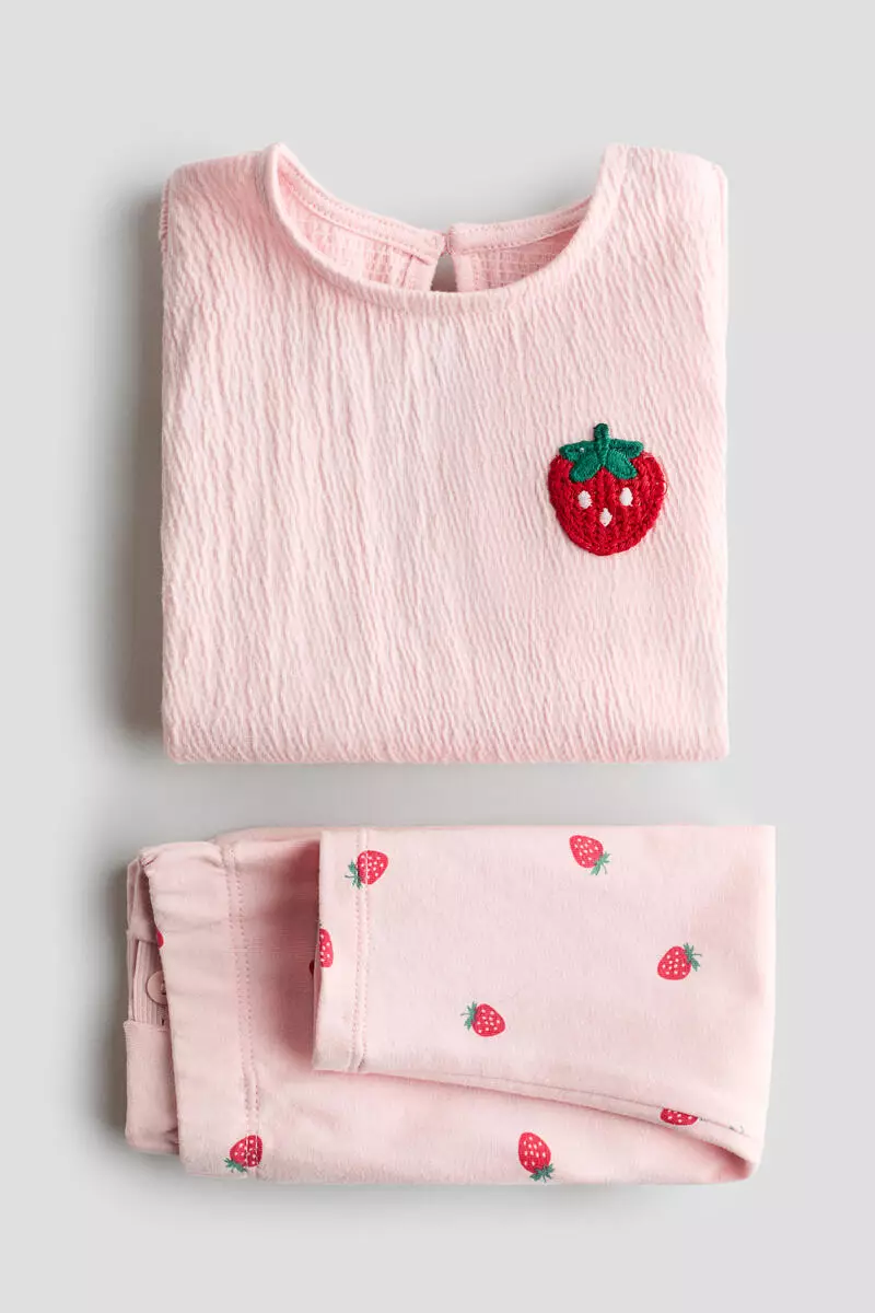 2-piece top and leggings set