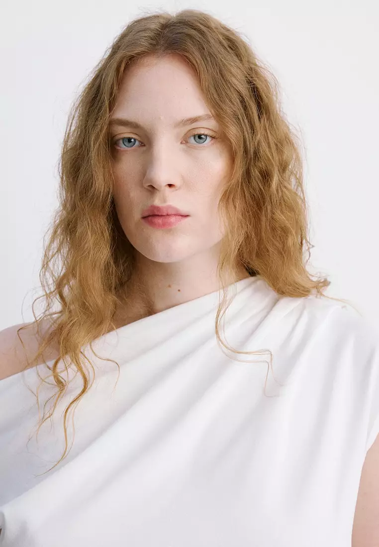 Asymmetric Ruched Top