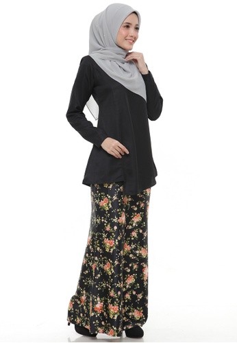 Buy Amanda Blouse & Skirt Set (Black) from Ms.Husna Apparel in Black at Zalora