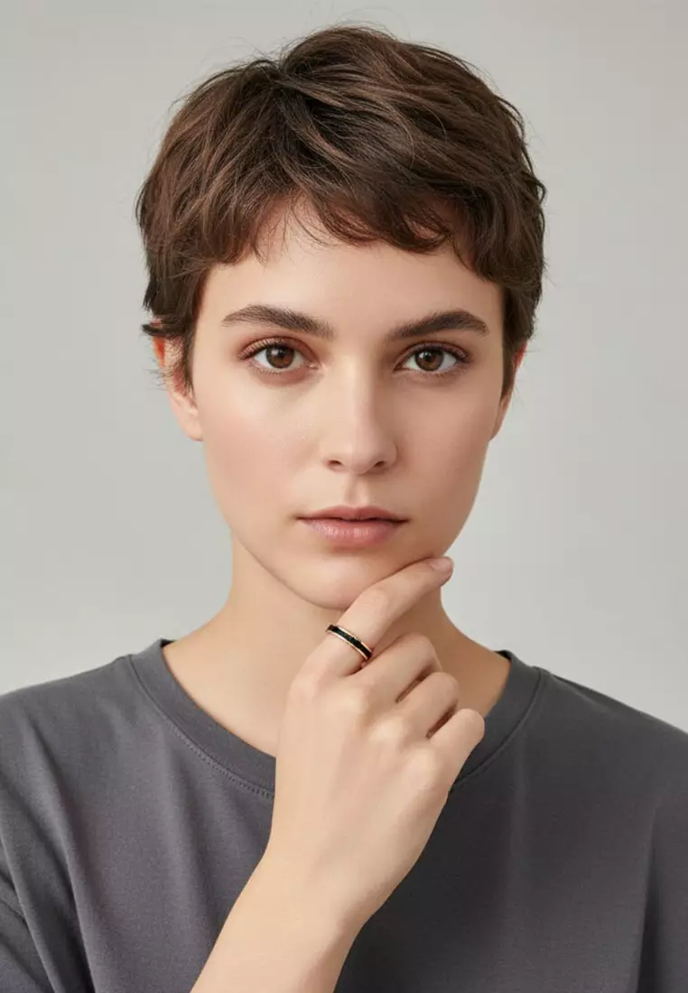 Ceres Timeless Ring Black Enamel Ring in Rose Gold