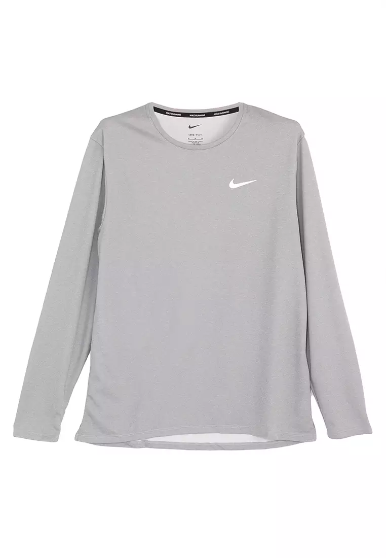 gray nike long sleeve