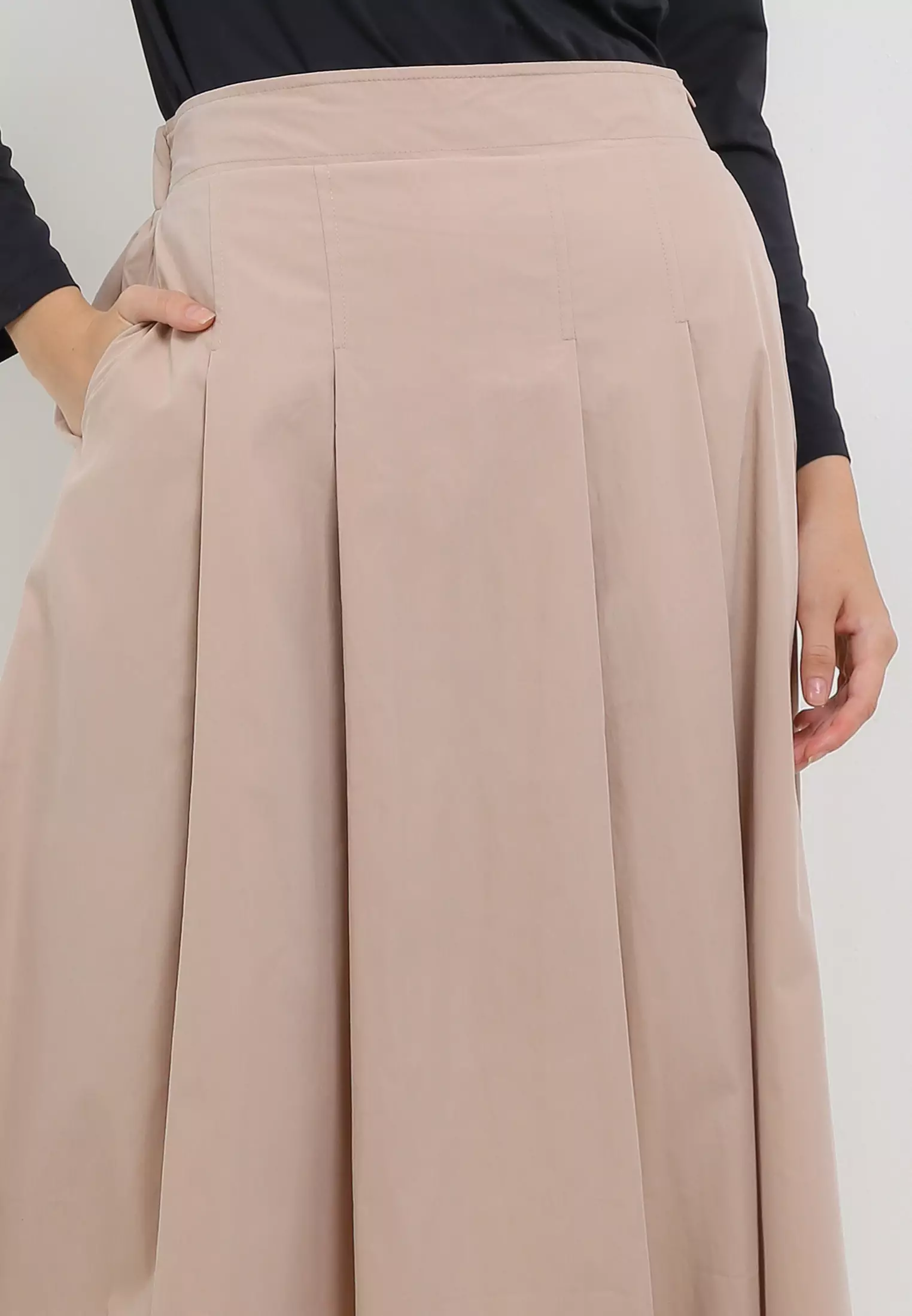 MFMW Naime Rok Panjang Khaky