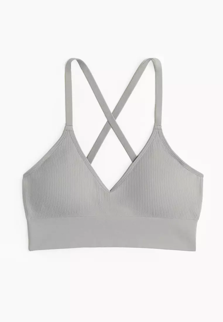 Seamless Medium Support Sports bra with DryMove™